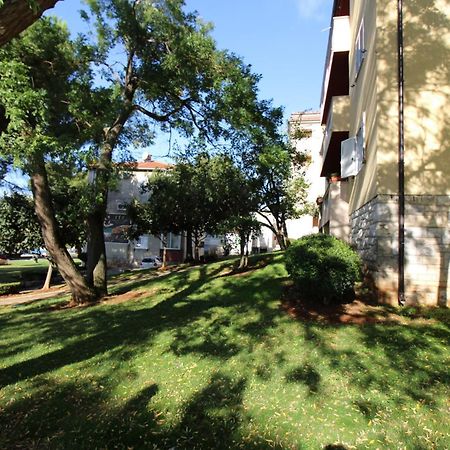 Apartment Agata In City Center Пореч Номер фото